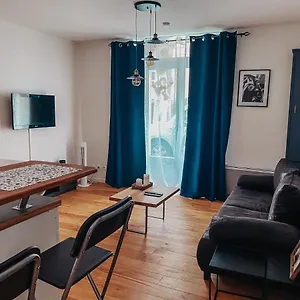 superbe-appartement-avec-cours.midi-pyreneeshotels.com/